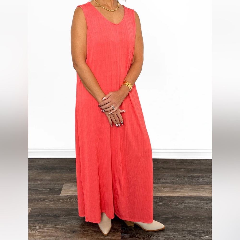 Women's Relaxed Sleeveless Maxi Dress